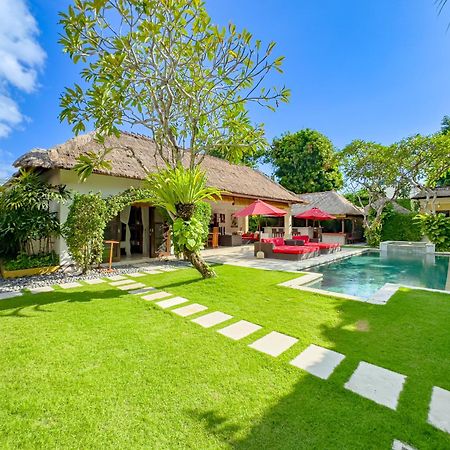 Villa Bugis Seminyak Экстерьер фото