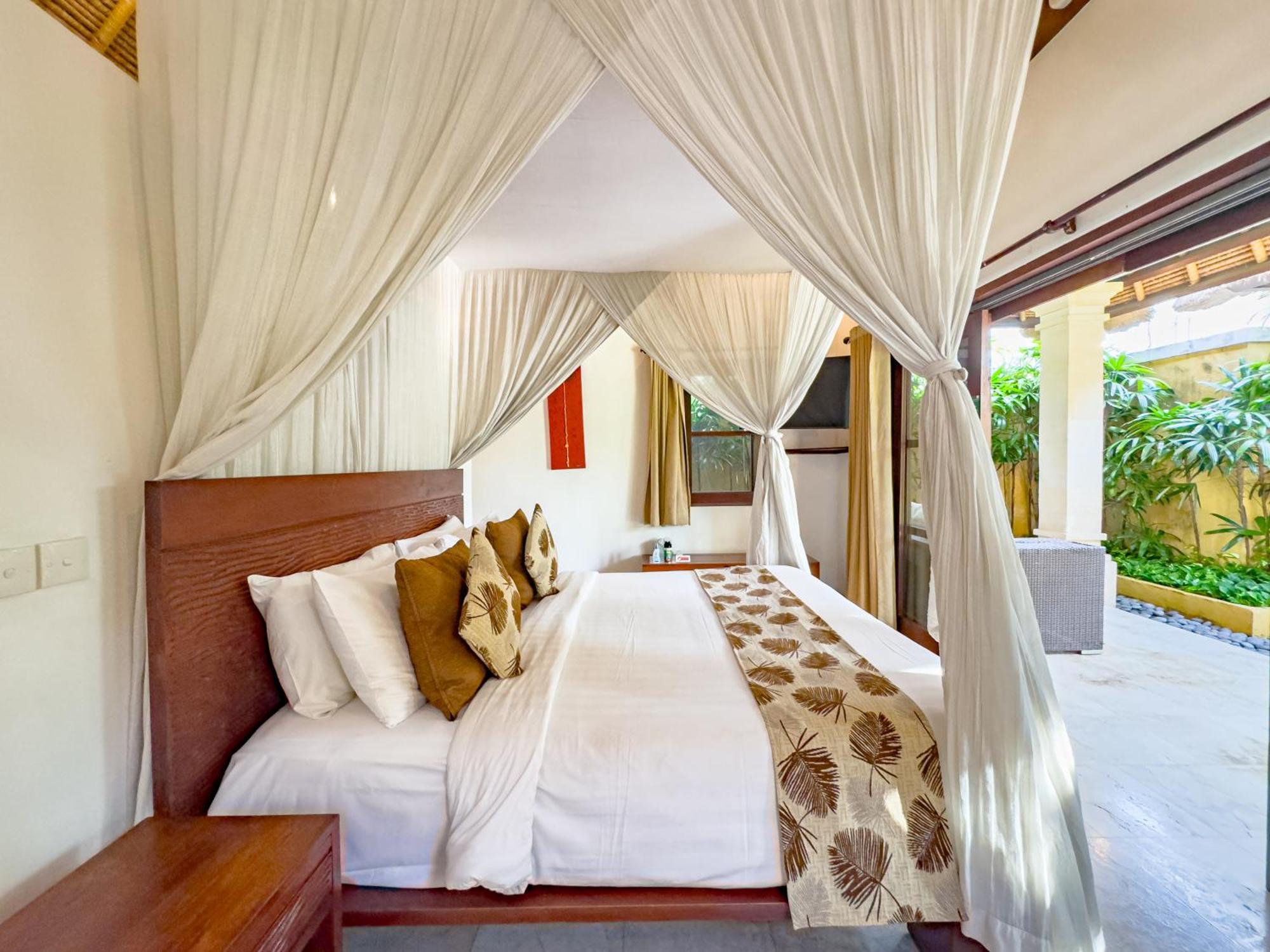 Villa Bugis Seminyak Номер фото