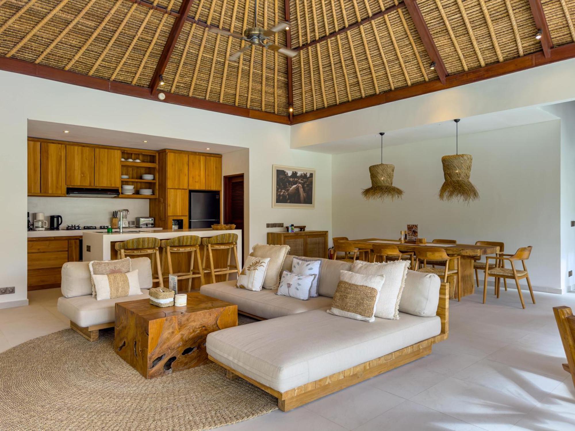Villa Bugis Seminyak Номер фото