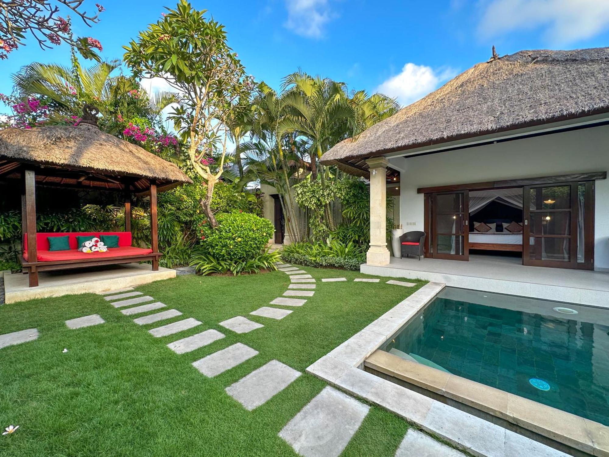 Villa Bugis Seminyak Номер фото