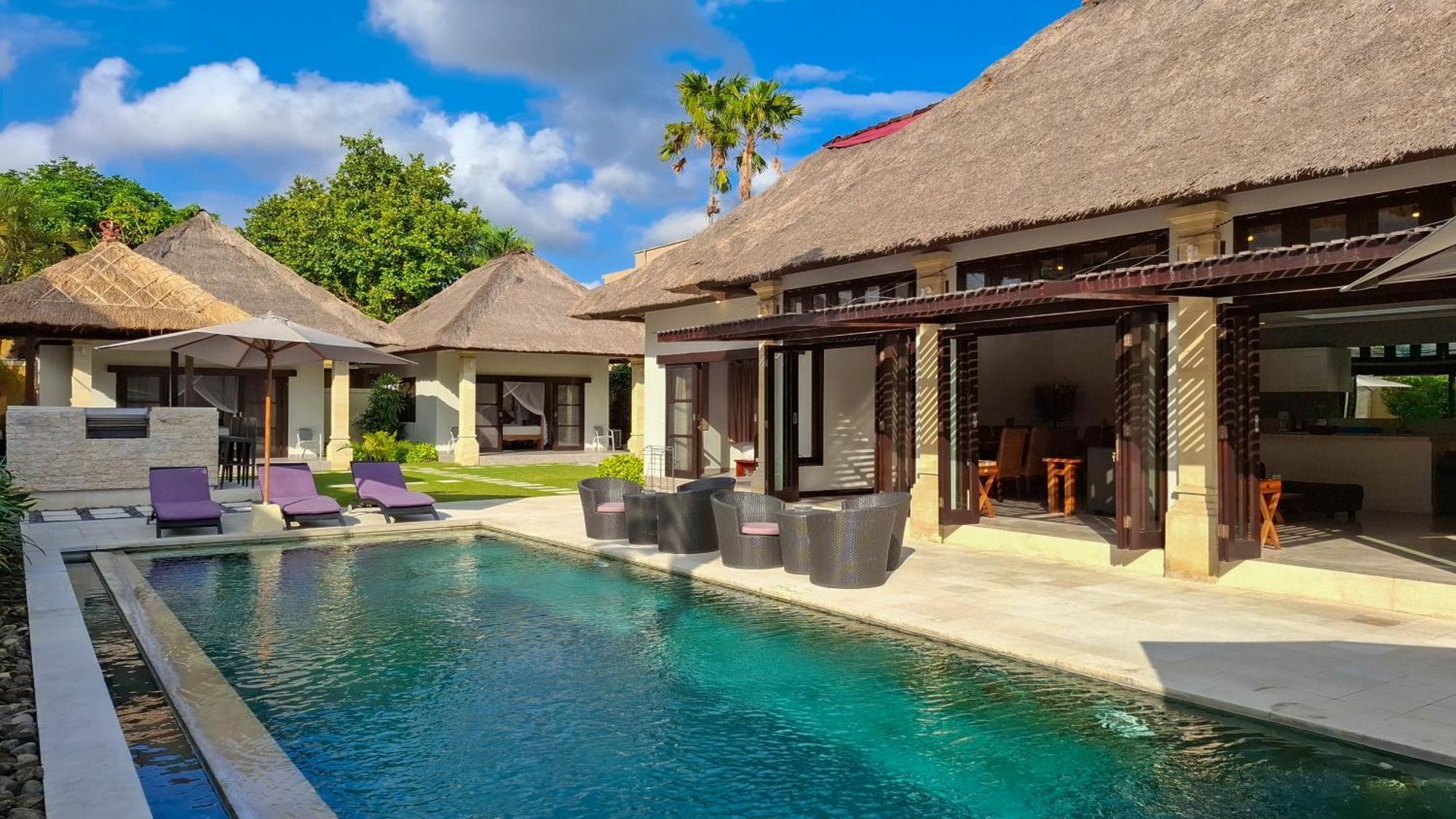Villa Bugis Seminyak Экстерьер фото